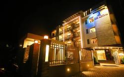 Hotel Lake Paradise