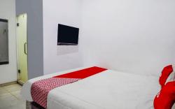 SUPER OYO 91627 Wika Wiki Homestay