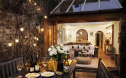 Dolls House - Luxury Townhouse - From £400 Per Night