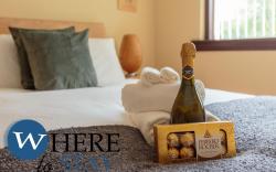Lovely apartment by the Hillwood Park-Free Parking