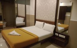 Gurukripa NX Lodging By WB Inn