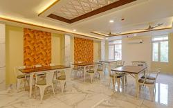 Townhouse H G Near Gautam Buddha Park