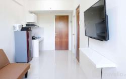 Modern and Homey 2BR Puncak Kertajaya By Travelio