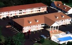Twelve Oaks Inn