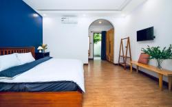 May House - Gorgeous 3 bedroom villa with pool