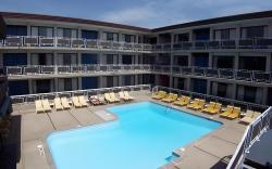 Windjammer Motor Inn