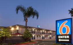 Motel 6 Fontana, CA