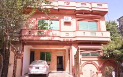Redbury Inn Guesthouse