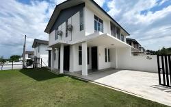 IRIS 33 Corner House Spacious Outdoor WI-Fi Muslim