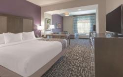 La Quinta Inn & Suites by Wyndham Terre Haute