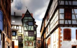 Cour Du Tonnelier