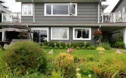 Crystal's View Bed & Breakfast