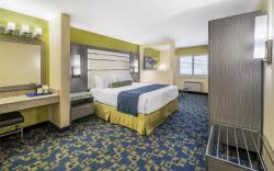 Best Western Antelope Inn and Suites