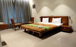 Hotel Sumanchandra Suites 