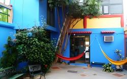 Dreamkapture Hostel close to the airport and bus terminal