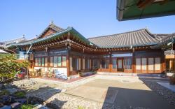Jeonju Hanok Village Sookbak The Hanok