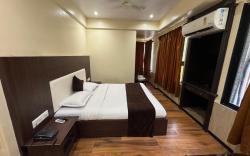 Hotel Divya International 