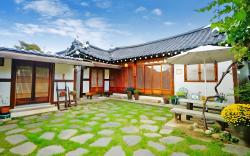 Jeonju Haengbokhyun Hanok Dockchae Pension