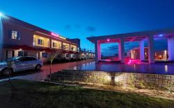 Holiday Beach Resort