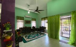 Qaseh Ma Homestay Gambang
