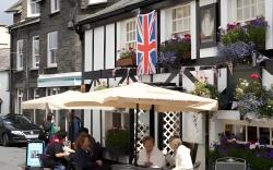 Queens Head Inn & Restaurant