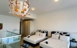 Designer Duplex with Lake View, M City