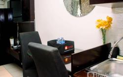 Luxury Studio Metropark Condo Jababeka By Travelio