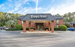 Days Inn by Wyndham Statesboro
