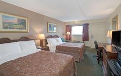 Super 8 By Wyndham Shelby