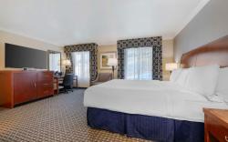 Best Western Plus Marina Shores Hotel