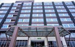 Ion Hotel 