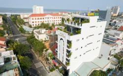 Santini hotel