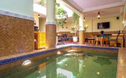Riad bien ici