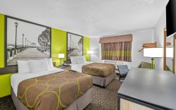 Super 8 By Wyndham Franklin