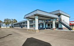 Americas Best Value Inn Indianola