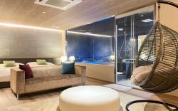 Seaside Luxury: Fishing & Mt. Fuji Views!