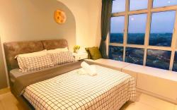 A15160 Kulai d'putra suites 3R11P near Jpo/Airport