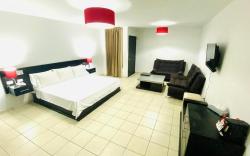HOTEL SUITES DEL REAL