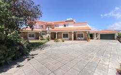 GUINCHO GARDEN VILLA II by HOMING