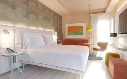Adesso Hotel