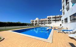ALBUFEIRA CLASSIC WITH POOL by HOMING