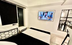 Mon Minimalist Studio R&R Staycation @ Azure North
