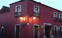 Portico Hotel & Galeria