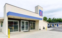 Motel 6 Troutville, VA