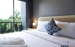 The Moon Night Ao Nang Hotel