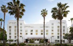 Sandbourne Santa Monica, Autograph Collection