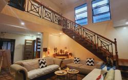 MODERN PEAK SUITES 