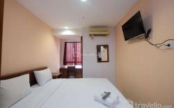 Classic Studio Cinere Bellevue Suites By Travelio