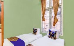 SPOT ON 91875 Nayla Homestay Syariah Near Koro Koro Panam, Karaoke, Pool, & Cafe