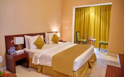Click Square Hotel (Formerly  grand square hotel)